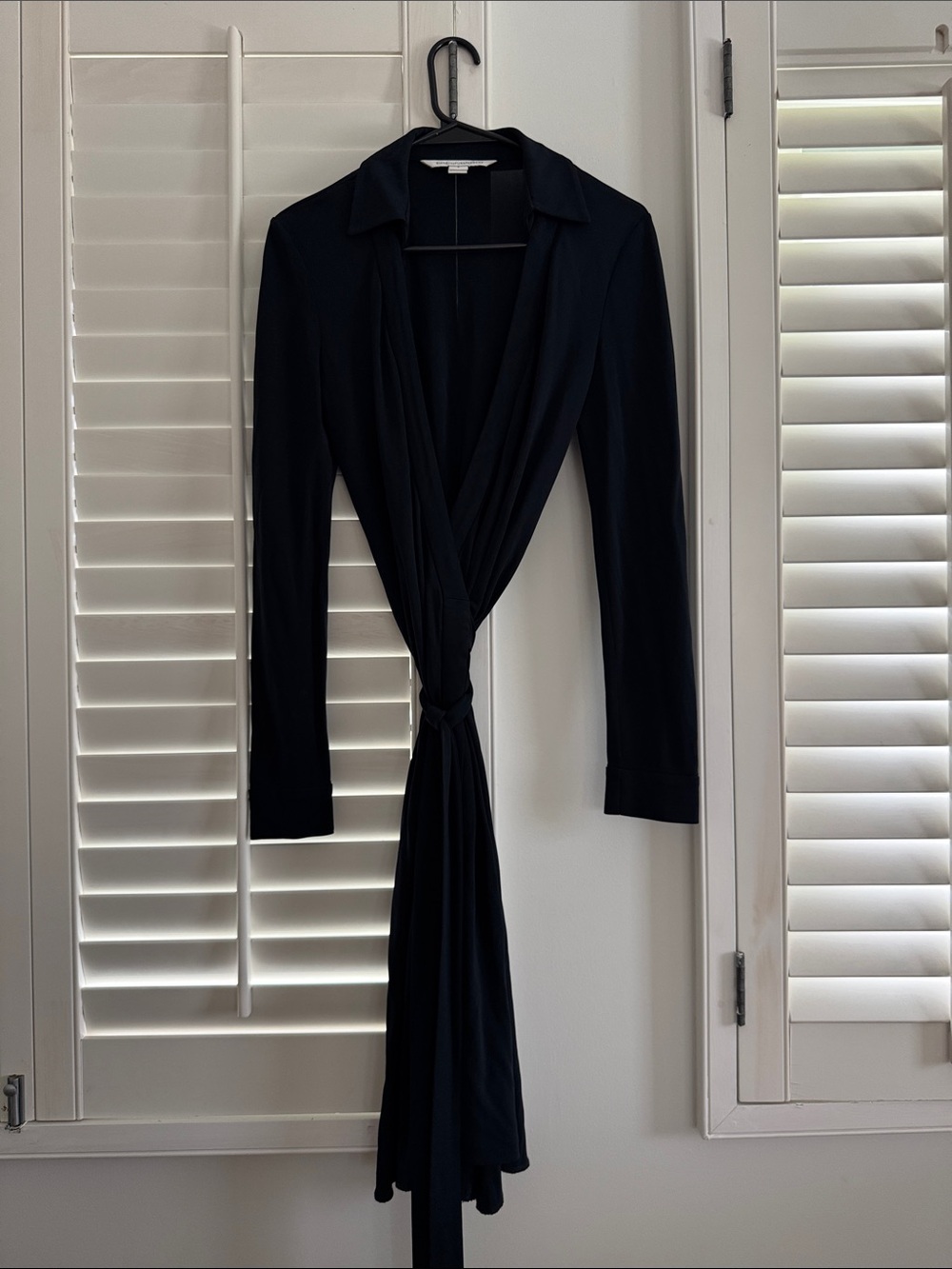 Diane Von Furstenberg Black Long-Sleeve Wrap Midi Dress